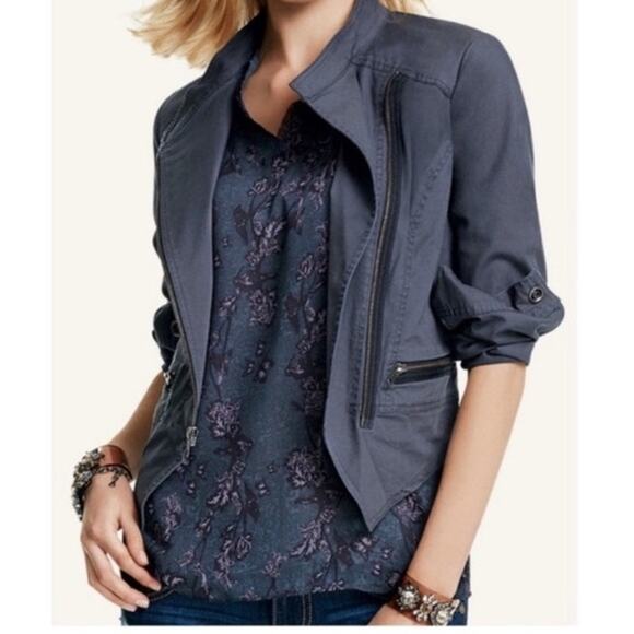 Cabi Evermore Flutter Sleeve Blouse Deep Teal Birds Butterfly Size S #3065 - Picture 2 of 9